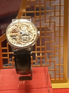 高雄名錶手錶精品名牌包包借款-590慶豐當舖提供高雄手錶借款,高雄名錶借款,左營手錶借款,左營名錶借款,前金名牌包包,新興手錶典當,楠梓手錶當降利息,鼓山手錶借款利息低,三民手錶借款推薦,前鎮名牌包包當舖推薦,小港手錶借款當舖,鳳山手錶借款,鳥松手錶借款,大社,仁武手錶借款額度,台南手錶借款,屏東鑽石借款等當舖,手錶借款借款需求,找高雄左營附近當舖16