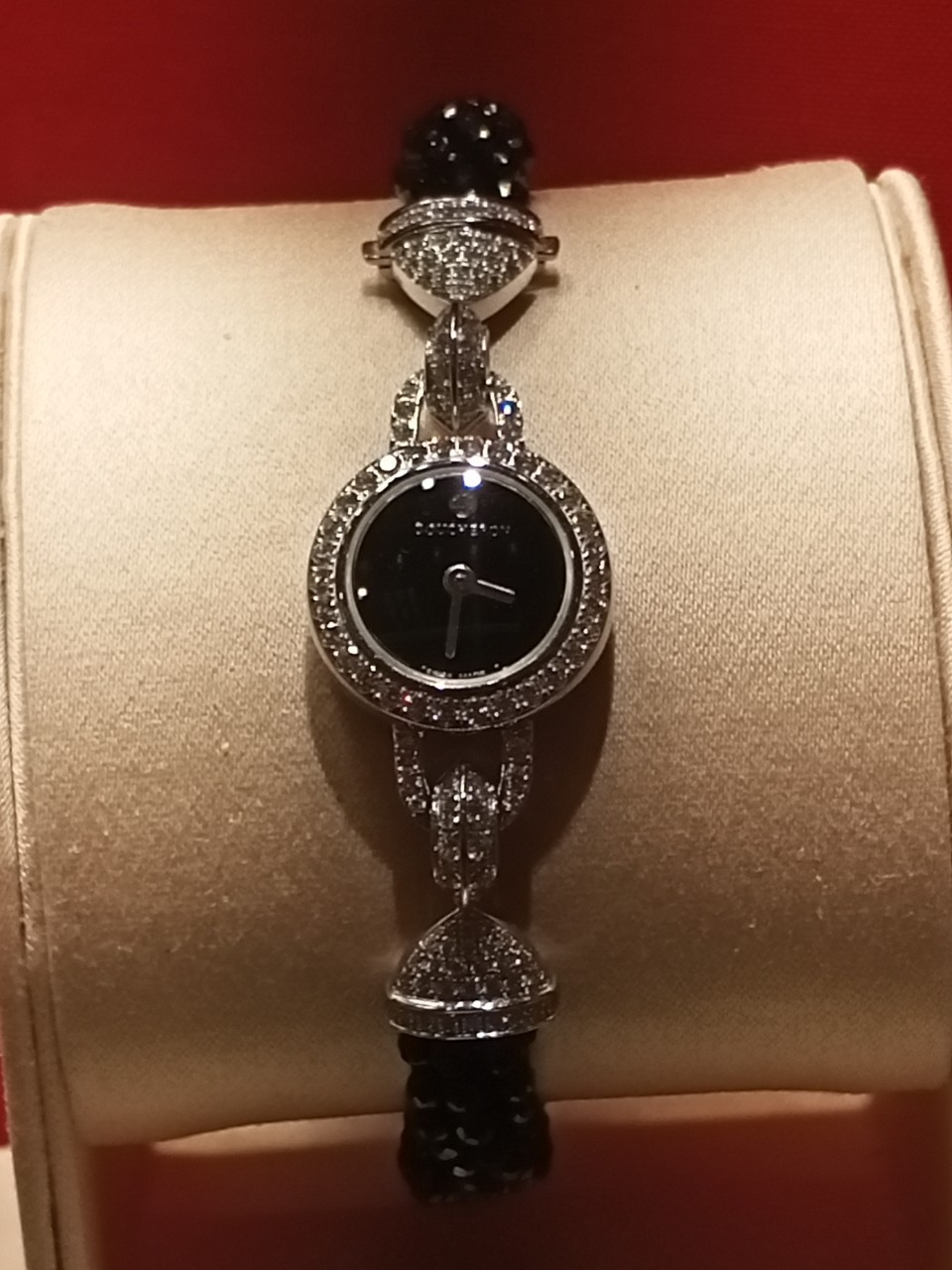 高雄名錶手錶精品名牌包包借款-590慶豐當舖提供高雄手錶借款,高雄名錶借款,左營手錶借款,左營名錶借款,前金名牌包包,新興手錶典當,楠梓手錶當降利息,鼓山手錶借款利息低,三民手錶借款推薦,前鎮名牌包包當舖推薦,小港手錶借款當舖,鳳山手錶借款,鳥松手錶借款,大社,仁武手錶借款額度,台南手錶借款,屏東鑽石借款等當舖,手錶借款借款需求,找高雄左營附近當舖24