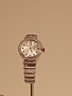 高雄名錶手錶精品名牌包包借款-590慶豐當舖提供高雄手錶借款,高雄名錶借款,左營手錶借款,左營名錶借款,前金名牌包包,新興手錶典當,楠梓手錶當降利息,鼓山手錶借款利息低,三民手錶借款推薦,前鎮名牌包包當舖推薦,小港手錶借款當舖,鳳山手錶借款,鳥松手錶借款,大社,仁武手錶借款額度,台南手錶借款,屏東鑽石借款等當舖,手錶借款借款需求,找高雄左營附近當舖43