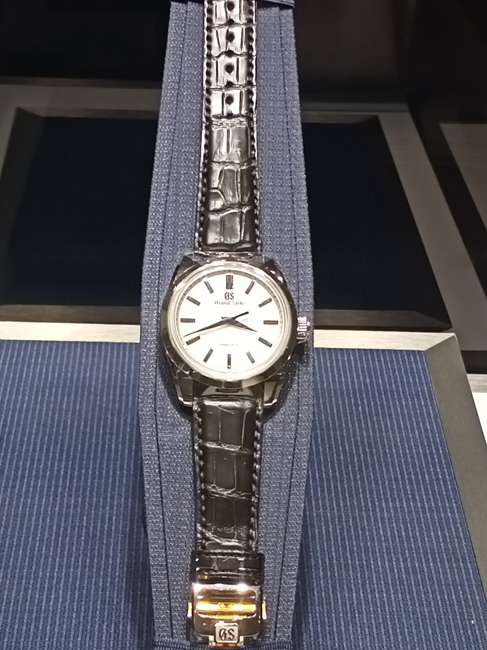 高雄名錶手錶精品名牌包包借款-590慶豐當舖提供高雄手錶借款,高雄名錶借款,左營手錶借款,左營名錶借款,前金名牌包包,新興手錶典當,楠梓手錶當降利息,鼓山手錶借款利息低,三民手錶借款推薦,前鎮名牌包包當舖推薦,小港手錶借款當舖,鳳山手錶借款,鳥松手錶借款,大社,仁武手錶借款額度,台南手錶借款,屏東鑽石借款等當舖,手錶借款借款需求,找高雄左營附近當舖45